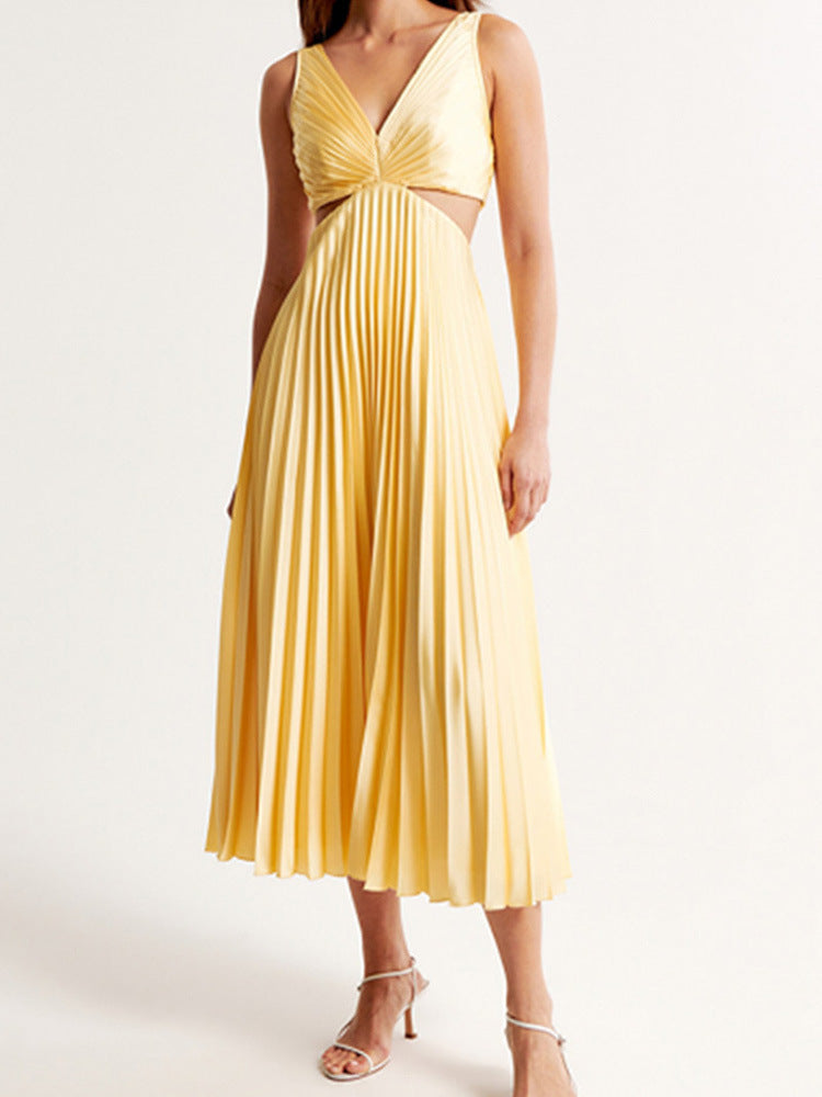 Noemi | Pleated V-Neck Long Dress